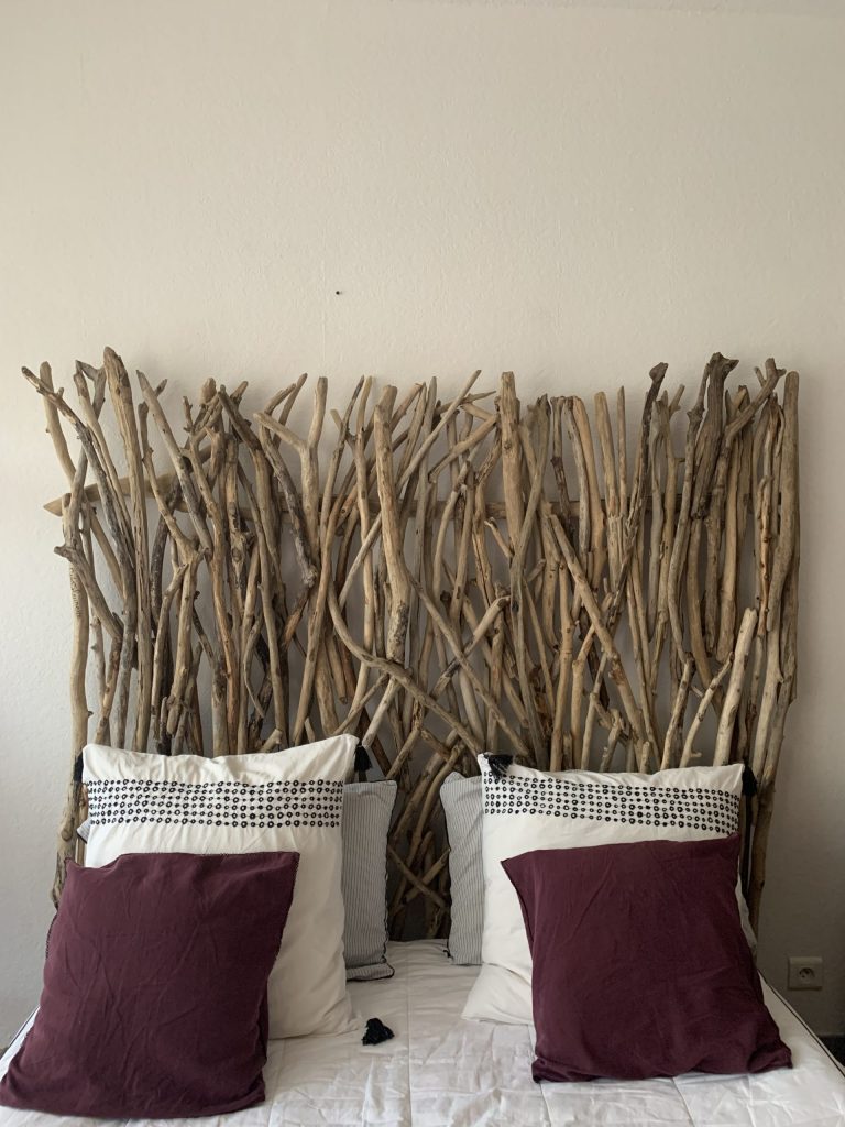 Tête de lit en bois flotté personnalisé artisanal