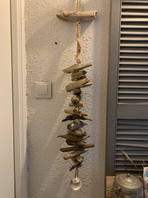 Guirlande en bois flotté 89 cm et coquillages