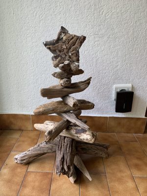 Sapin de Noël écolo en bois flotté hauteur 50 cm