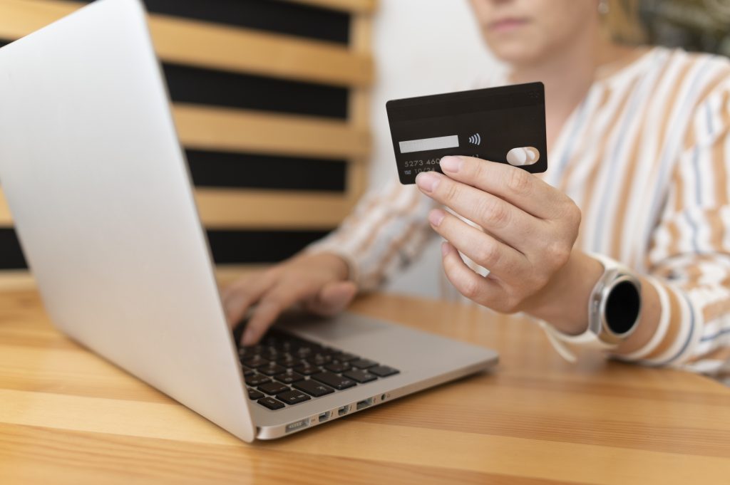 Comment aouter le paiement CB sur sa boutique en ligne