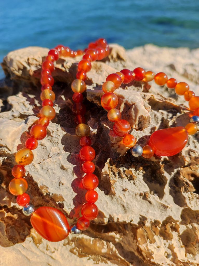 Création et Minéraux collier et bracelet en pierre orange