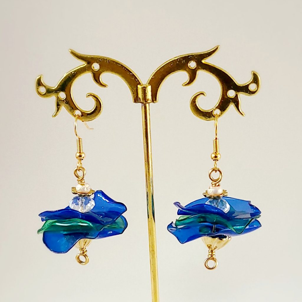 Virginie de Haldat Créations boucles d'oreilles plastiques zéro déchets