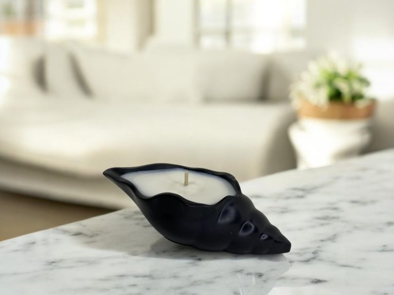 HO'MAHA bougie coquillage noir