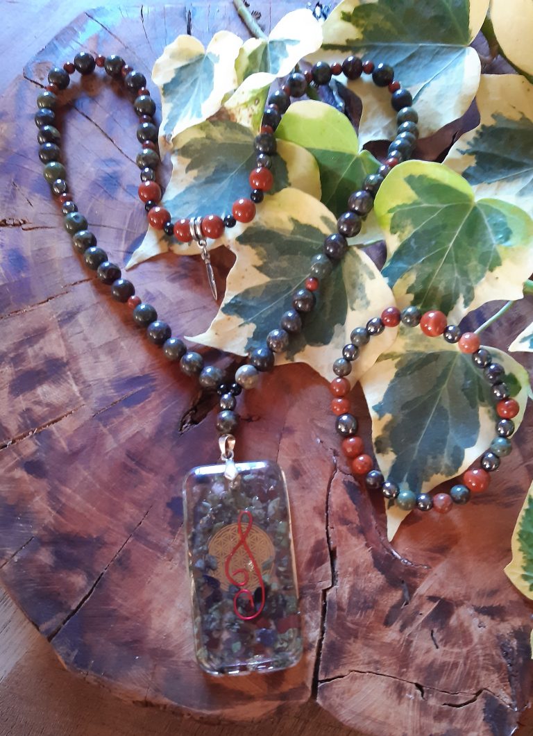 sylvia demuth collier et bracelet orgonite